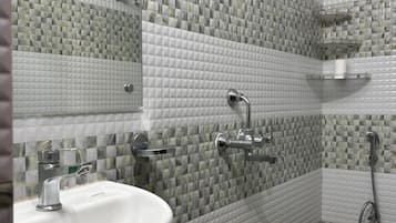 Deluxe Room With Valley View. | Bathroom | Free toiletries, towels