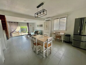 Interior - Serenity-Gîte indépendant avec piscine & jardin à SERVIAN (Hérault 34 FRANCE) (Servian)