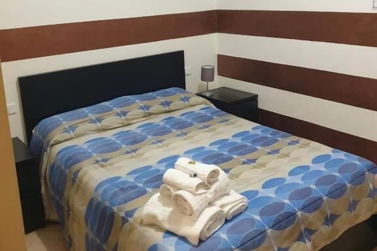 Basic Double or Twin Room | Desk, laptop workspace, free WiFi