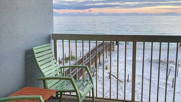 Signature Condo, 1 Bedroom, Balcony, Beach View | Balcony view