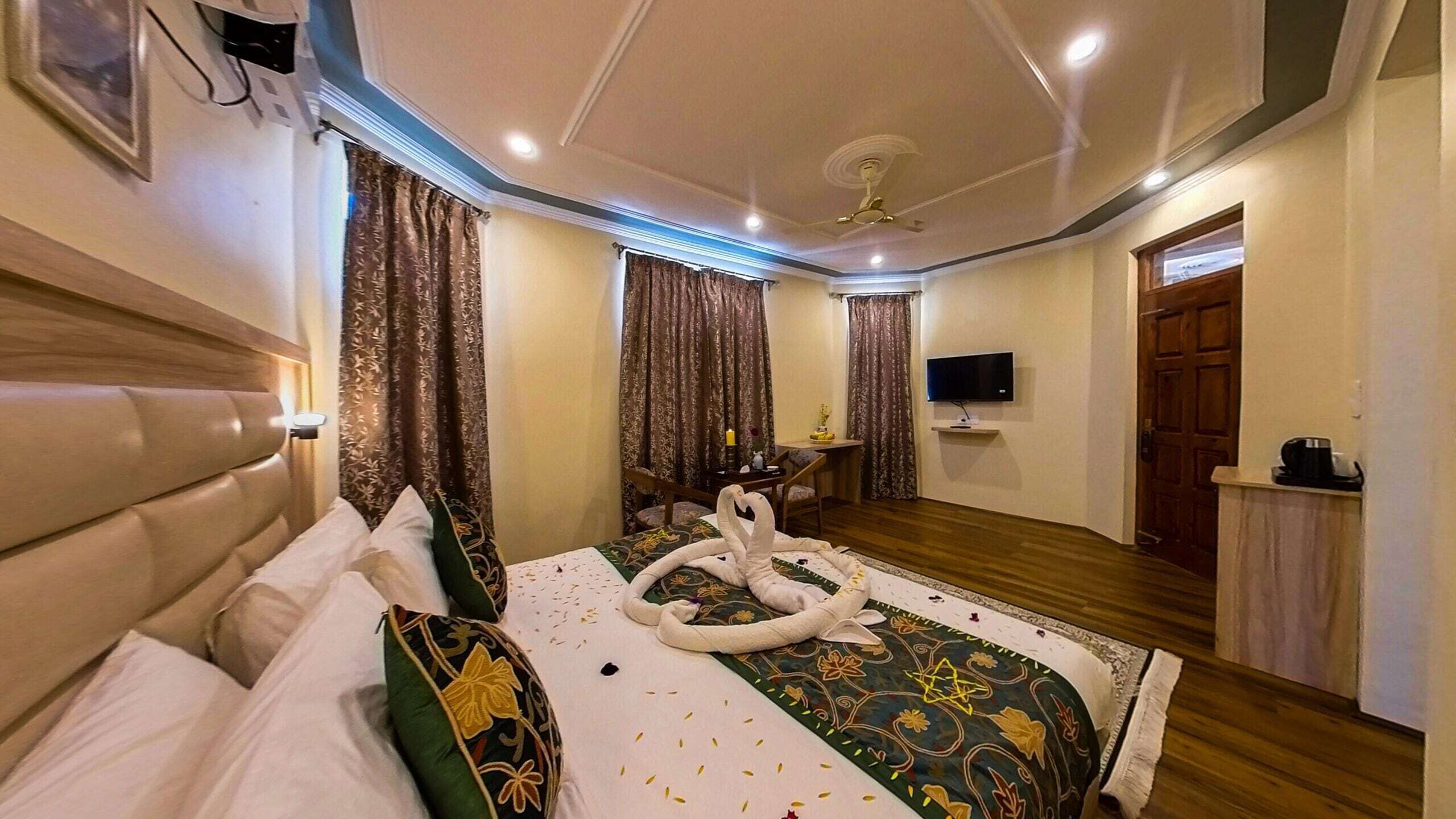 Deluxe Double Room, City View | Free WiFi