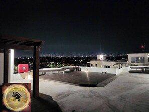 อพาร์ทเมนท์, 1 ห้องนอน, พร้อมสิ่งอำนวยความสะดวกสำหรับผู้พิการ, สระว่ายน้ำส่วนตัว | ลา  นระเบียง/นอกชาน