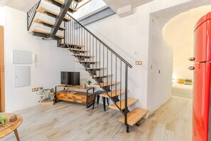 Interior - Holiday Home 'Camarón Suite' with Wi-Fi and Air Conditioning (Granada)