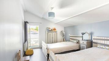 3 chambres, fer et planche à repasser, Wi-Fi gratuit