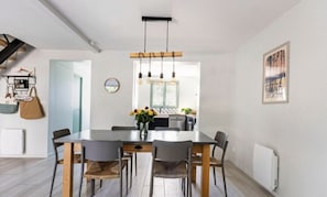 Dining - Peaceful house 2 steps from the Bassin (Ares) (ARES)