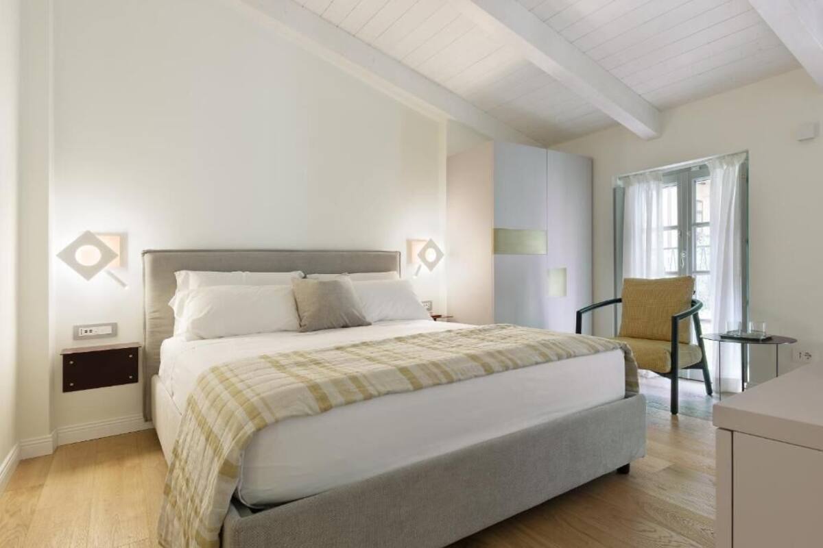 Superior Double Room | In-room safe, blackout drapes, soundproofing, iron/ironing board