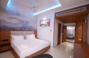 Basic Double Room, Patio, Garden View