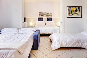 Family Condo | Blackout drapes, iron/ironing board, free WiFi - Venice Lion Apartments (Quarto d'Altino)
