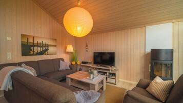 Smart-TV, Kamin, DVD-Player, Stereoanlage