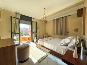 1 bedroom, WiFi, bed sheets