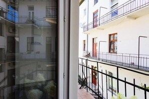 Habitación cuádruple Deluxe | Interior