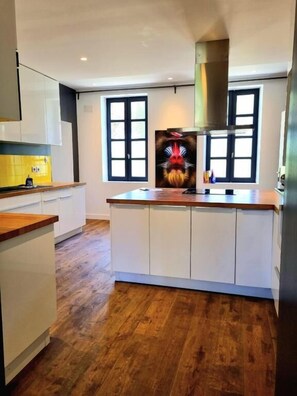 Villa Deluxe, vista a la montaña | Cocina privada