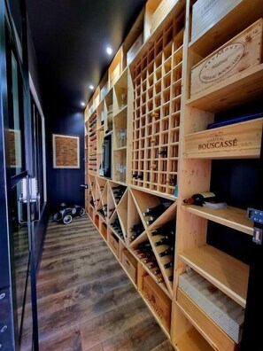 Deluxe Villa, Mountain View | Interior - les granges de jules (Lafitte-Vigordanne)