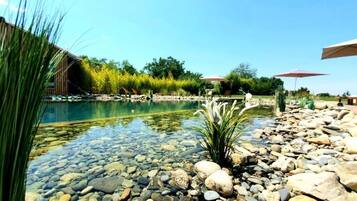 Sesongbasert utendørsbasseng