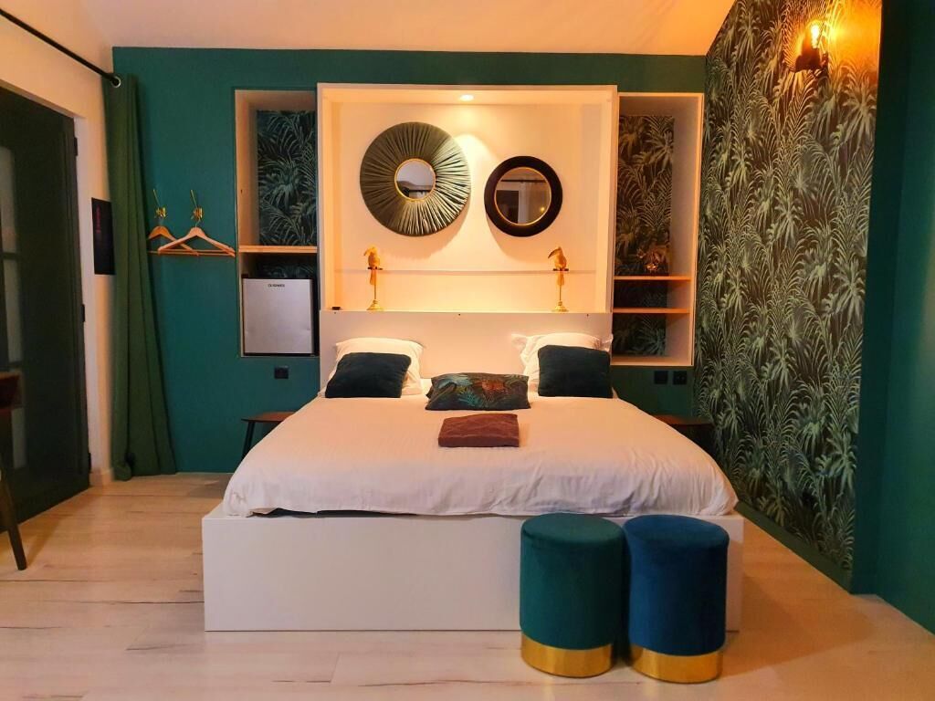 Doppelzimmer, Terrasse, Poolblick | Kostenloses WLAN