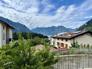 Property grounds - Nalia Apartment (Ossuccio)