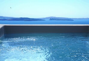 Pool - EVERBLUE by Thireon Soothing 2-bedroom villa with AC in peaceful Oia (Oia)