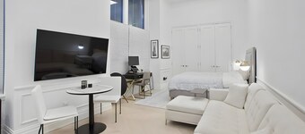 Apartment 'Studio Wohnung Mainz' with Wi-Fi and Air Conditioning