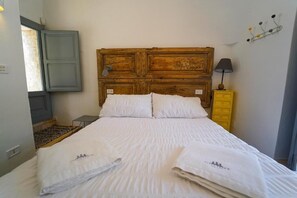 Economy Double Room, Patio, Courtyard View - Trulli di Villa Pesce  (Selva di Fasano)