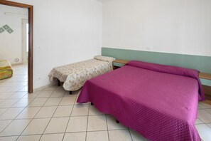1 habitación y ropa de cama 