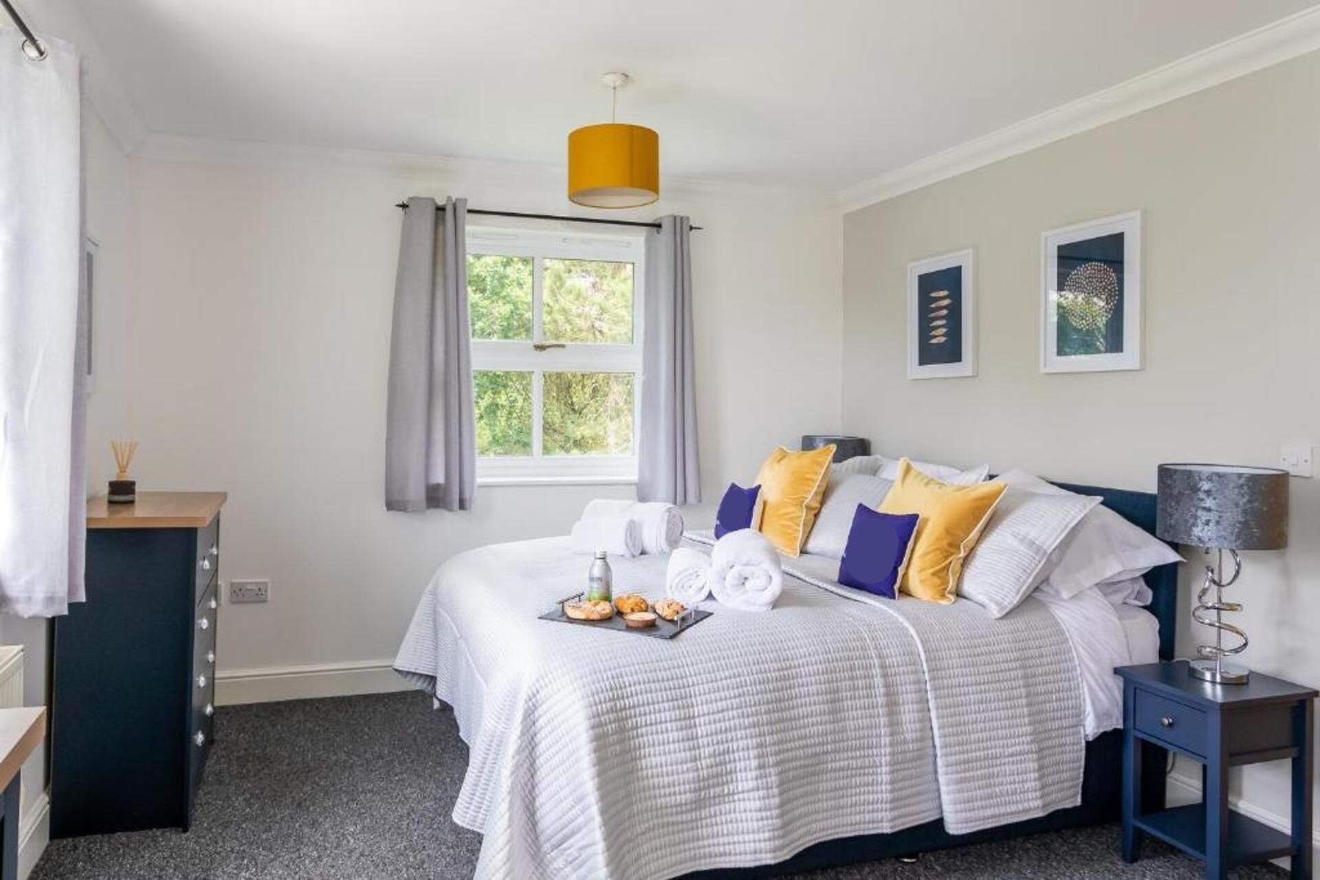 3 bedrooms, iron/ironing board, free WiFi, bed sheets