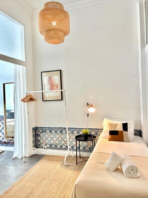 3 bedrooms, iron/ironing board, free WiFi, bed sheets - SJ1D Warm & Inviting | Historic Stay! | A/C (Lisboa ciudad)