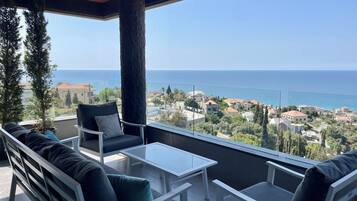 Luksusleilighet, sjøutsikt | Overnattingsstedets uteområder