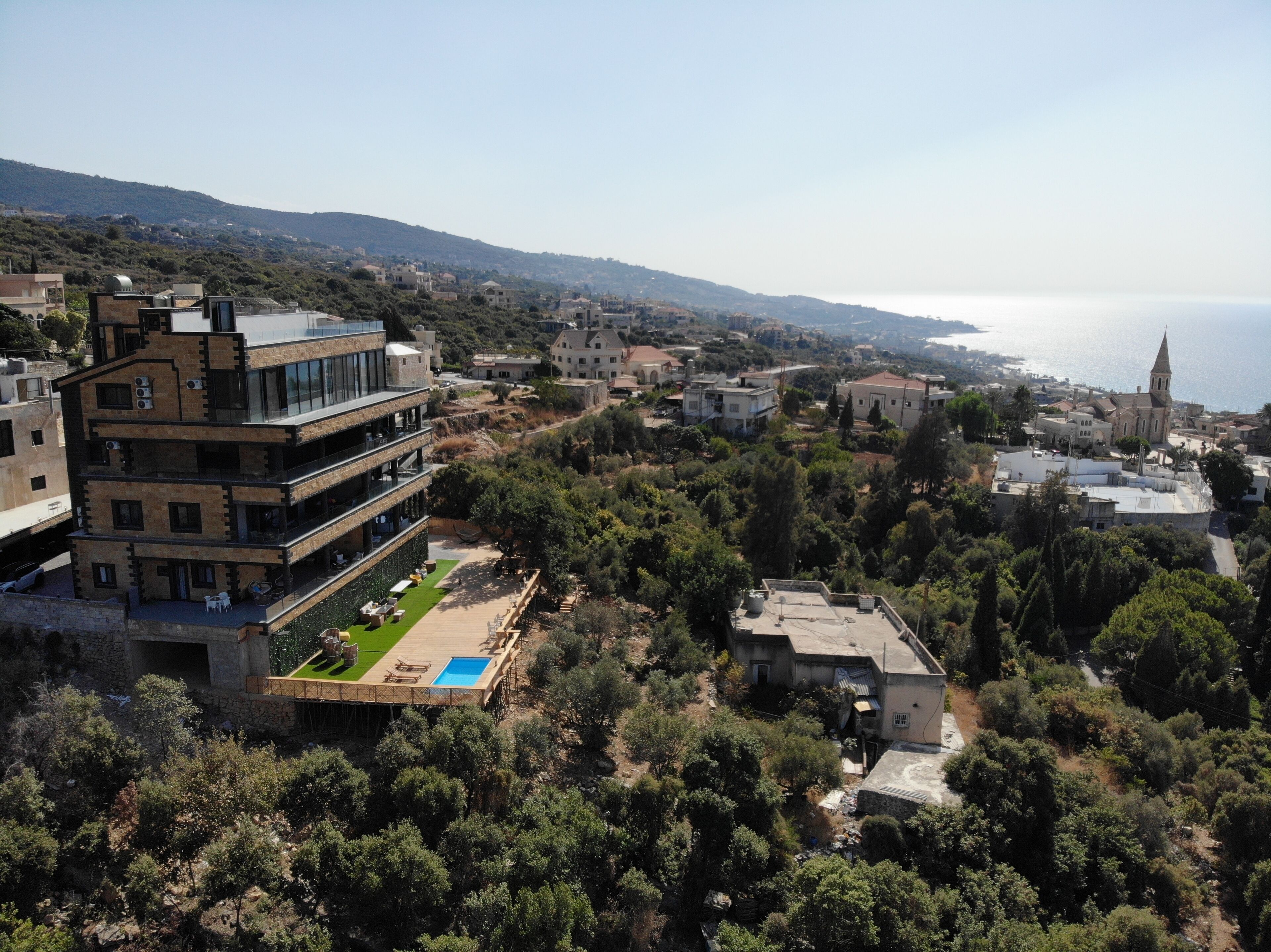 المنشأة من الخارج