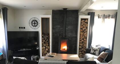 PRIVATE ROOM Sharing In a beautiful house