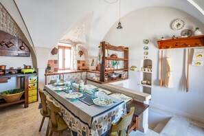 Uklassifisert bilde, 2 av 32, knapp