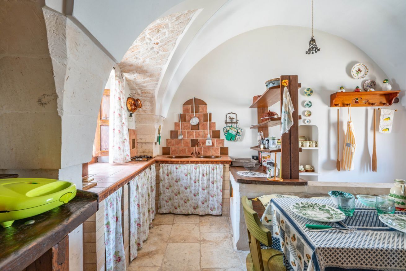 Fridge, highchair