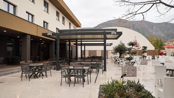 Kamar Double atau Twin Superior | Teras/patio