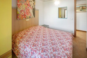 2 bedrooms, WiFi, bed sheets - Apartment 'Borgo Stella Y' with Private Terrace, Wi-Fi and Air Conditioning (Bibione)