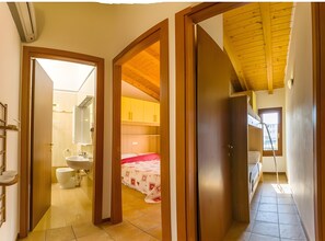 2 bedrooms, WiFi, bed sheets - Apartment 'Borgo Stella Y' with Private Terrace, Wi-Fi and Air Conditioning (Bibione)