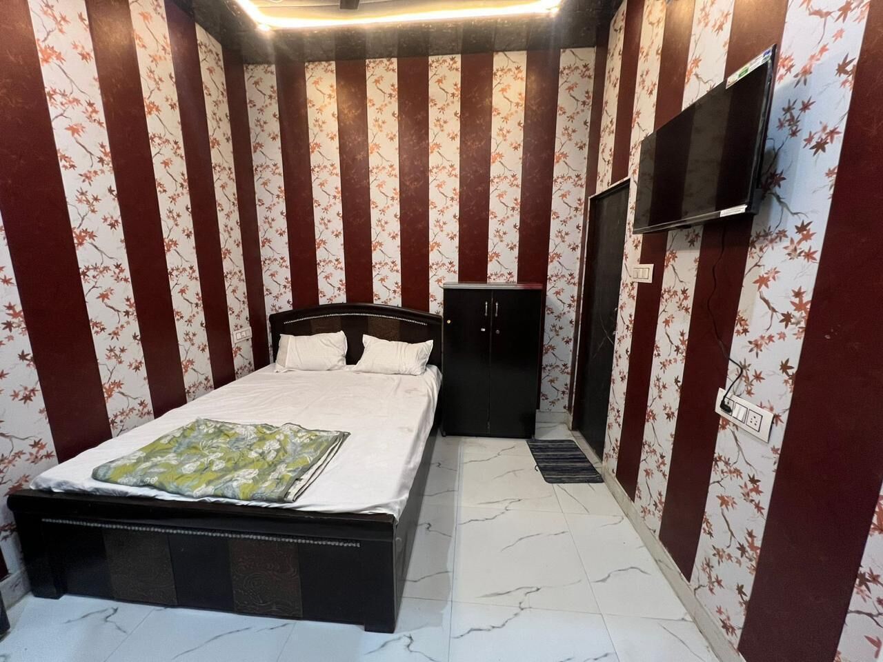 Chambre Deluxe | Lits pliants/supplémentaires, Wi-Fi gratuit, draps fournis