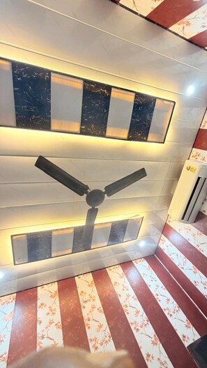 デラックス ルーム | 可動式ベッド、WiFi (無料)、ベッドシーツ