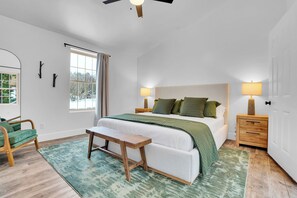 6 bedrooms, free WiFi, bed sheets