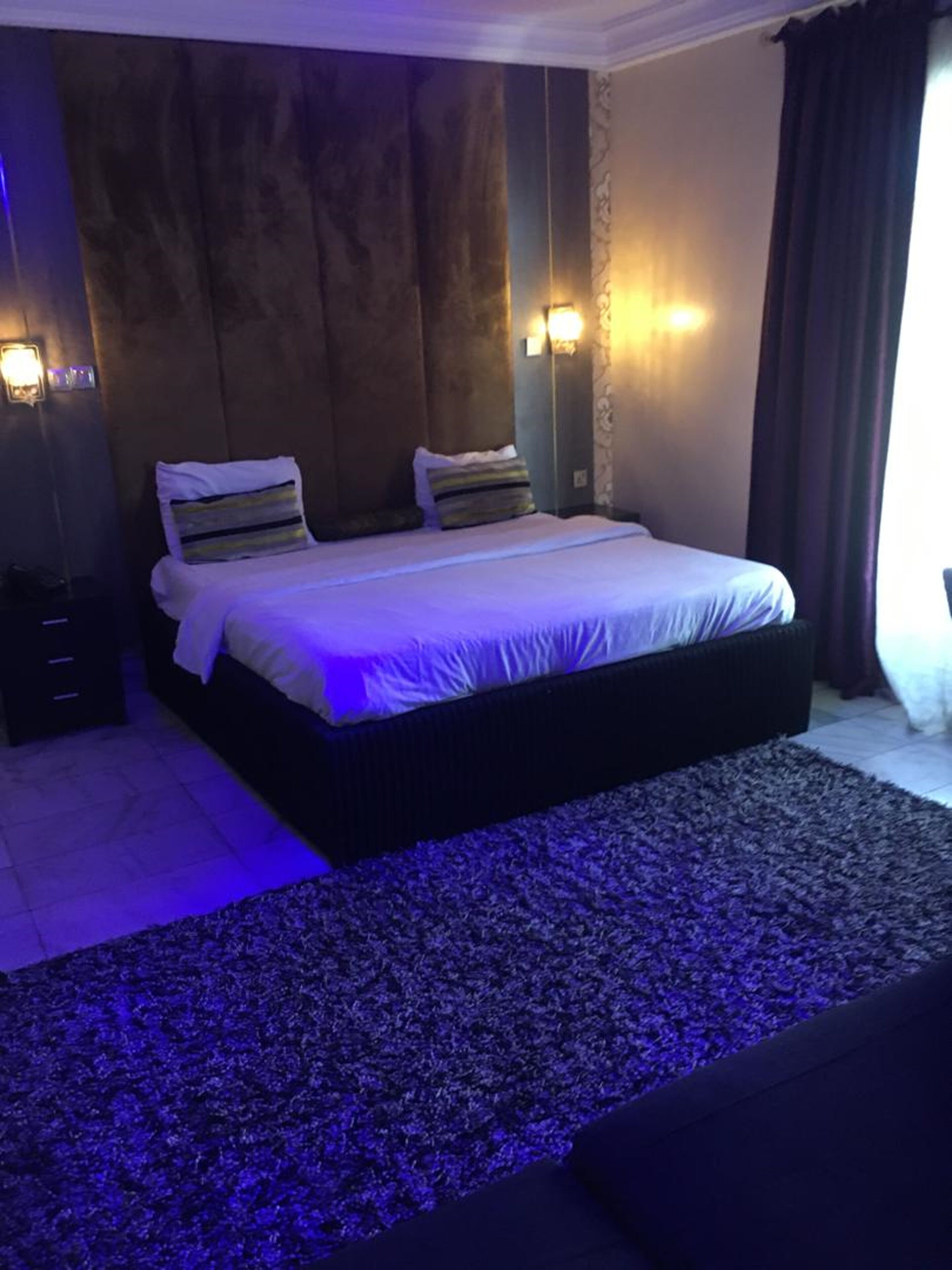 Suite ejecutiva | Sábanas de algodón egipcio y ropa de cama de alta calidad 