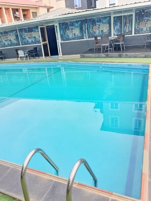 Alberca al aire libre 