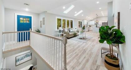 World Cup Special: Fabulous 4-bedroom home in private secluded full-acre woods