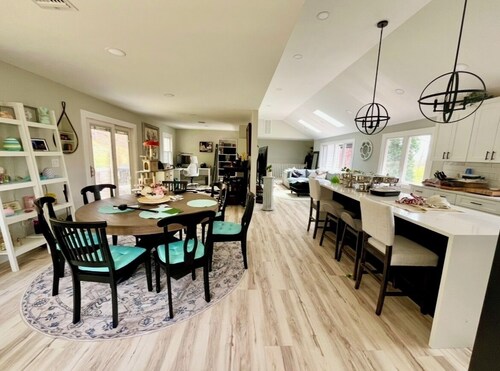 World Cup Special: Spacious home in secluded woods close to events and NYC.