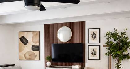 3-bedroom house in wonderful Sarasota with refreshing AC