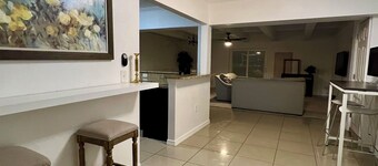 3-bedroom house in wonderful Sarasota with refreshing AC