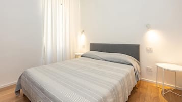 2 camere, ferro/asse da stiro