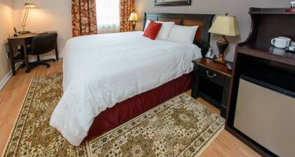 Monthly Stay - Private 2 Queen Bedroom