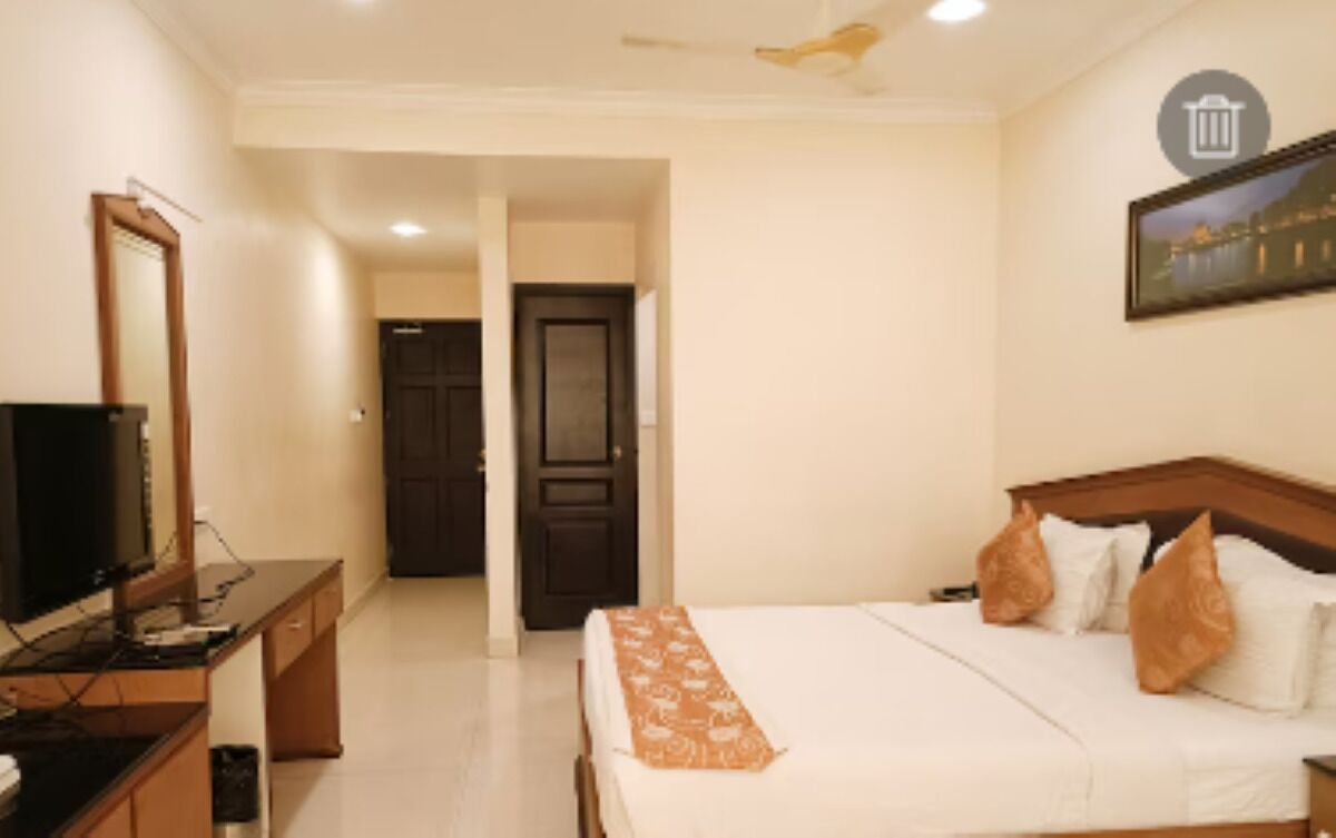 Quarto casal econômico | Ferros/tábuas de passar roupa, Wi-Fi de cortesia