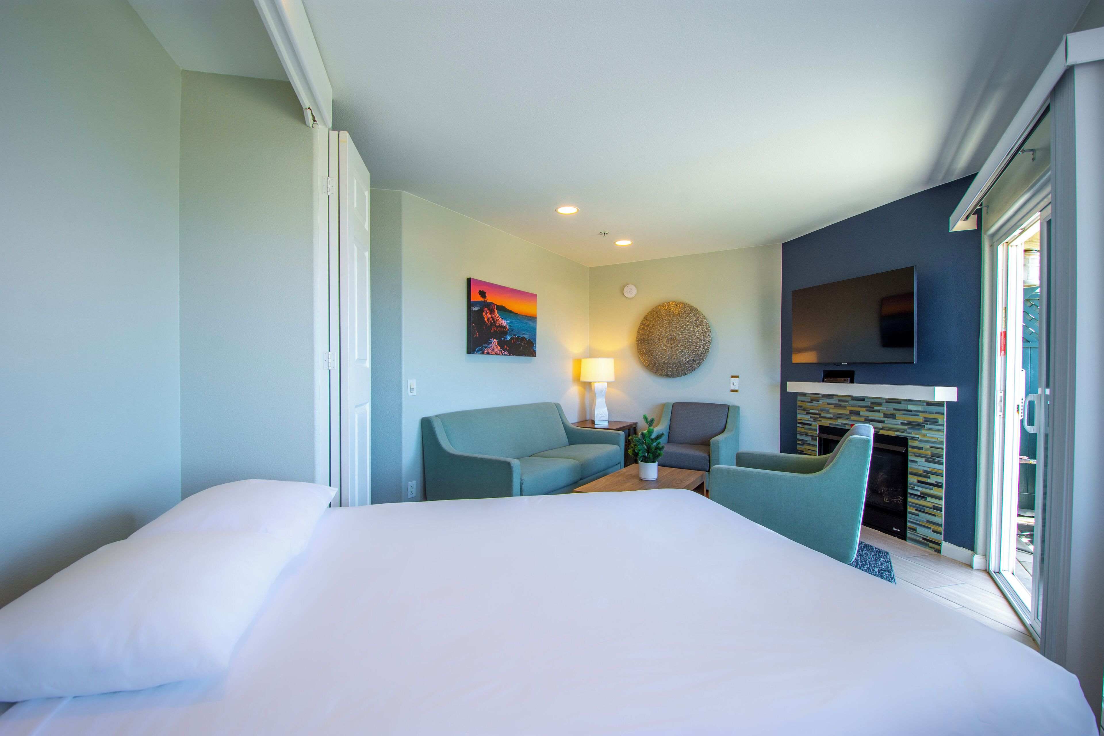 6 habitaciones, tabla de planchar con plancha, wifi y ropa de cama 