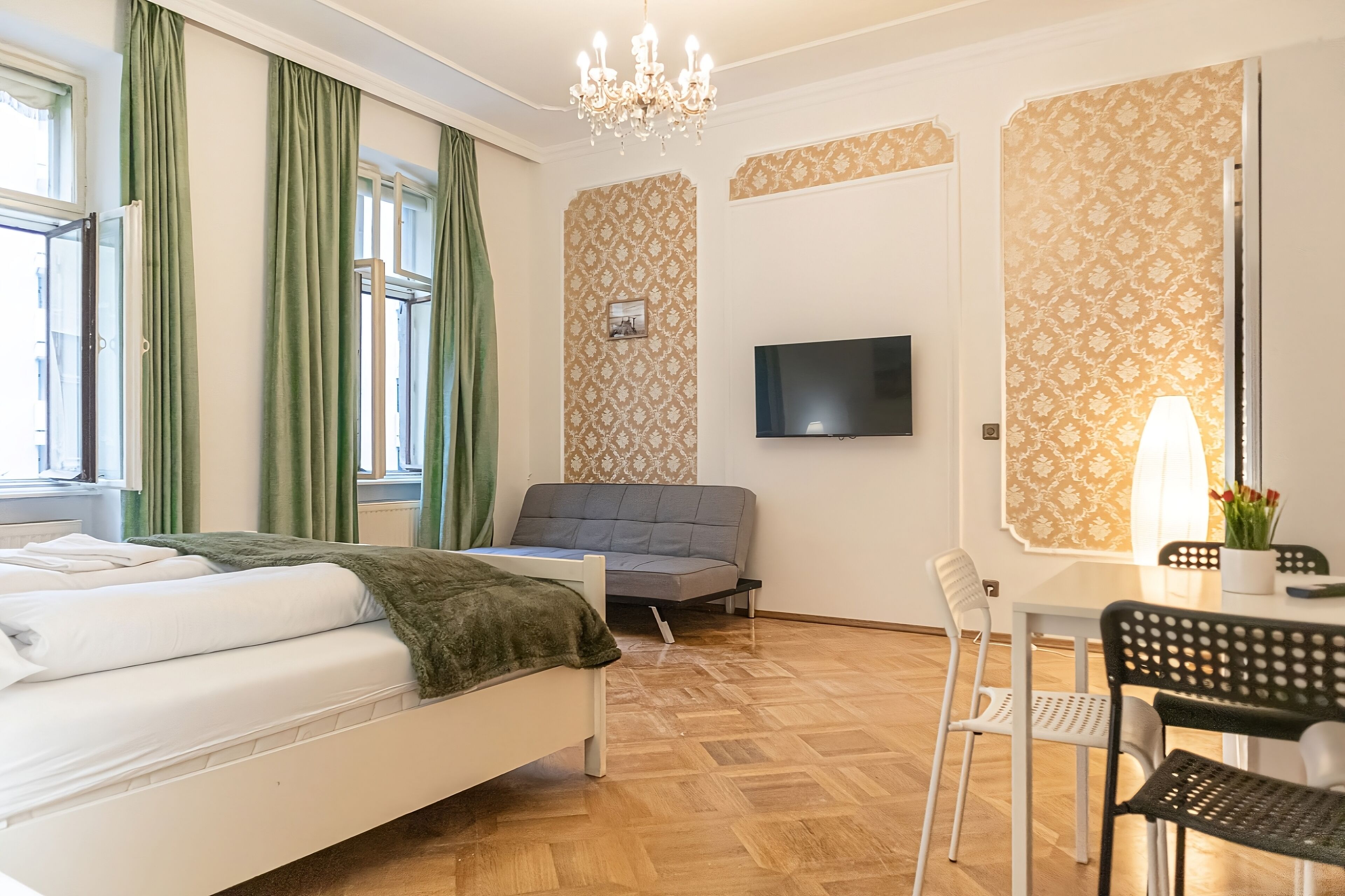 Quarto básico | Ferros/tábuas de passar roupa, Wi-Fi de cortesia