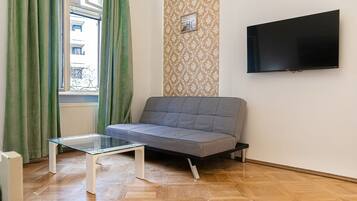 Basic Room | Living area