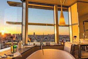 Double or Twin Room | Spa - The LINE (DIn Daeng)